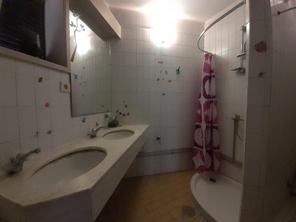 City Drops Hostel Batalhaprivate Room Porto Exterior photo