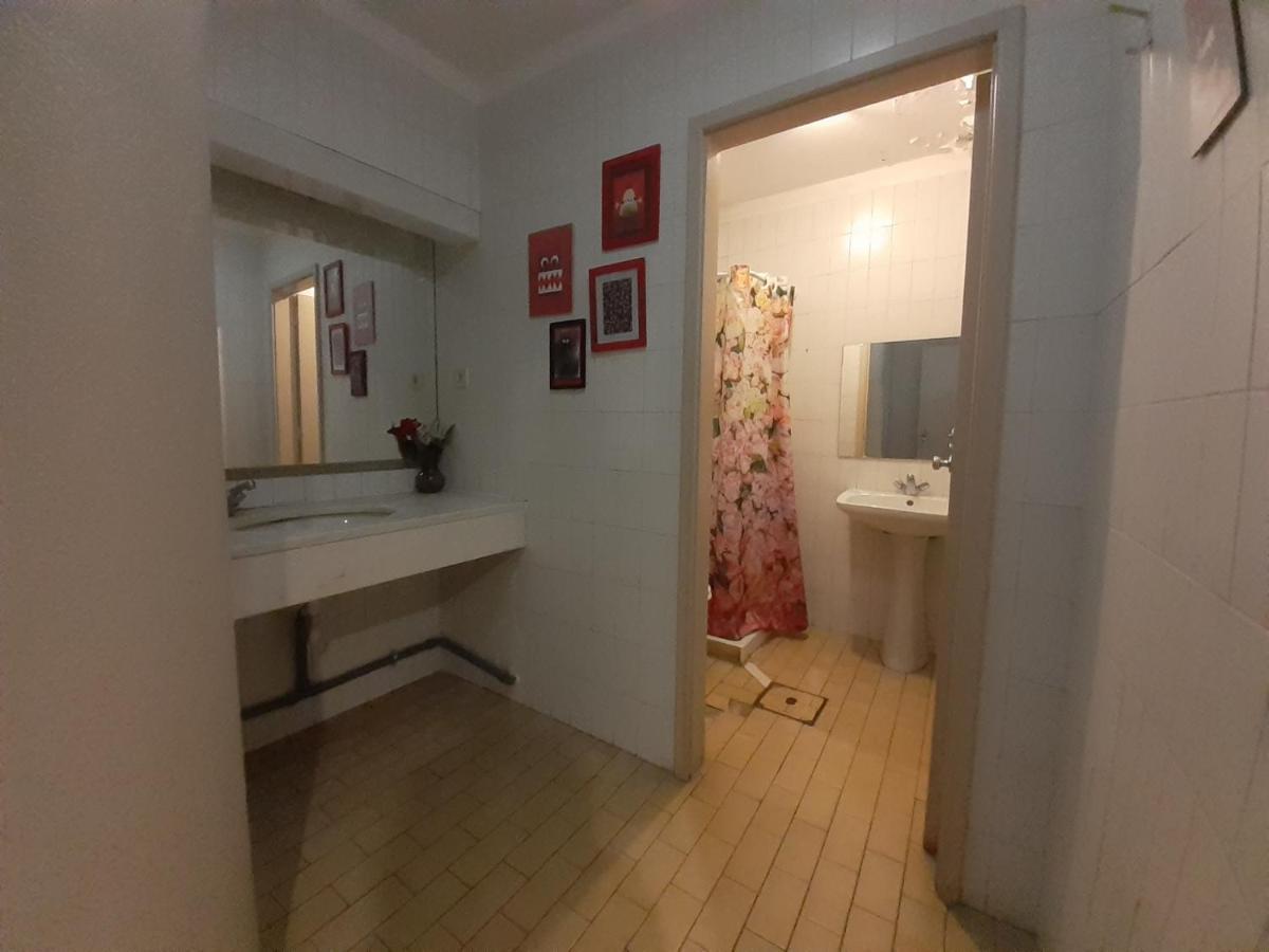 City Drops Hostel Batalhaprivate Room Porto Exterior photo